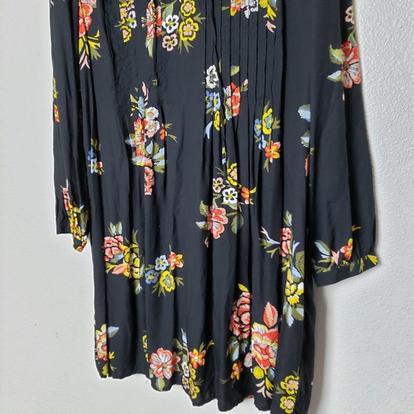 Old Navy Casual Multicolor Floral Pleated Lace Up Midi Dress - Picture 3 of 8